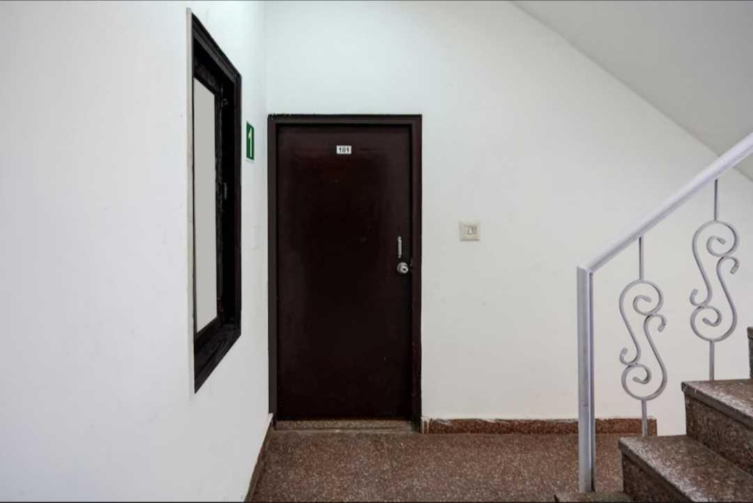 Hotel O Anshu B&B ニューデリー エクステリア 写真